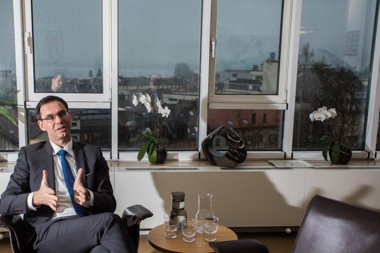 Interview mit Landeshauptmann Markus Wallner zum Projekt Rhesi in seinem Büro im Landhaus