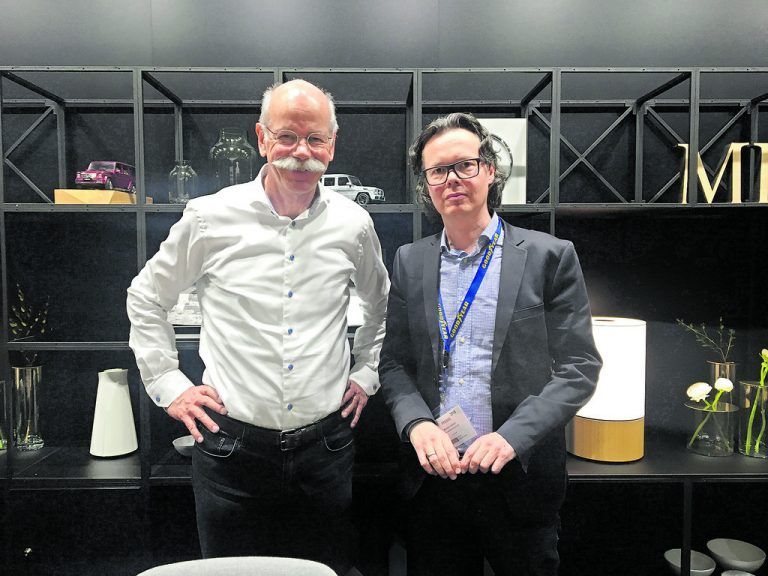 Interviewtermin am Genfer Autosalon: Dieter Zetsche mit VN-Chefredakteur-Stv. Michael Gasser. Hebestreit