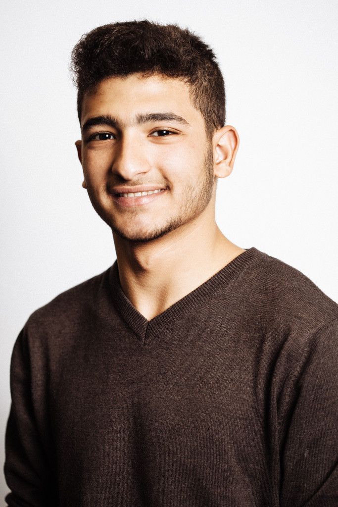Jamil,16 Jahre, DornbirnDie Arbeit mit Holz gefällt mir, auch wenn mein Wunschberuf später Polizist ist. Ich bin seit zirka 2 Monaten bei Job Ahoi und ich habe bereits einiges dazugelernt und meine Deutschkenntnisse weiter verbessert. Das gemeinsame Arbeiten in der Bootswerkstatt gefällt mir und auch das Kochen.