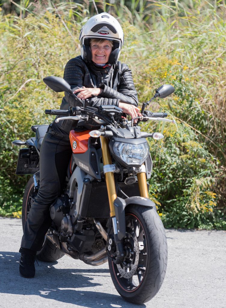 Jolanda Gächter fährt eine 120 PS starke Yamaha MT-09. Wenn die „Lady- Biker“ ausfahren, führt sie die Gruppe an. Foto: VN/Stiplovsek