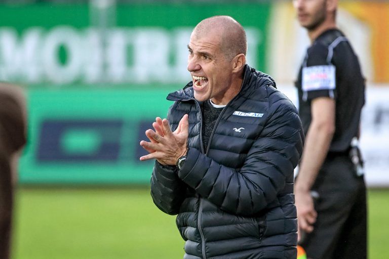 Klaus Schmidt wird als ein Kandidat auf den Trainerposten beim SCR Altach gehandelt. Foto: gepa