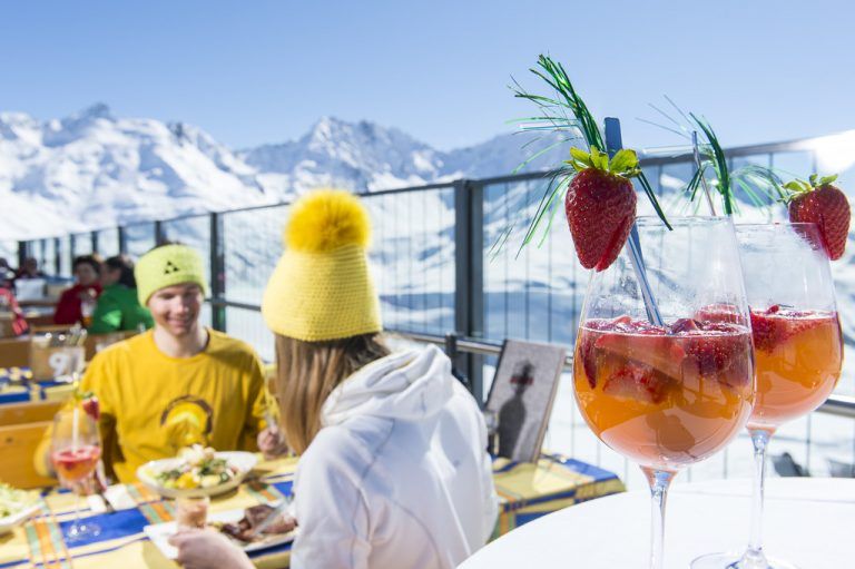 Köstlicher SonnenkopfDer kulinarische Winter am Sonnenkopf bietet Genüsse für Feinschmecker. Sechs Mal zeigen die Bergrestaurants, was die Küchenchefs drauf haben. Höhepunkt ist die vierte Auflage von „Gourmet im Schnee“.