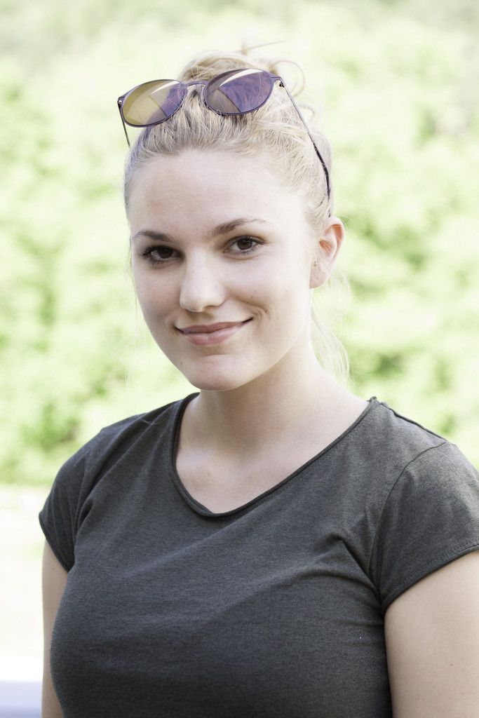 Laura LoackerIch freue mich sehr, bei der diesjährigen Alpinale mitwirken zu dürfen. Die „Alpinaler“ sind eine sehr sympathische Schar von Filmliebhabern, die mich herzlich aufgenommen haben. Positive Vibes und tolle Kurzfilme – da lässt sich das Schwimmen im kalten Wasser ertragen!