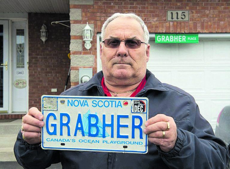 Lorne Grabher steht zu seinem Familiennamen. In seiner Heimat Kanada bekam er damit Probleme. Foto: Grabher