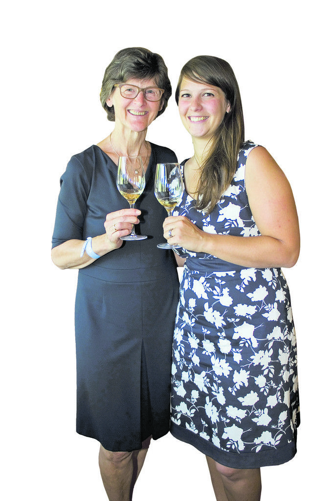 Margret (l.) und Andrea Haag (Vinothek Jenny). <span class="copyright">Fotos: Franc</span>