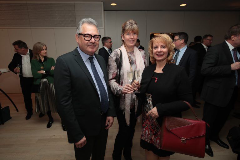 Markus Hladik (l.) sowie Andrea Kapun und Martina Draxel. Meusburger