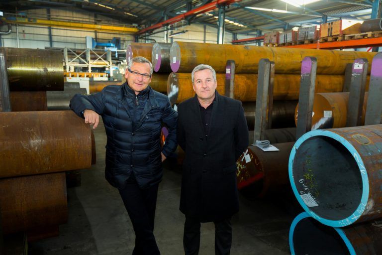 Markus Lutz (l.) und Stefan Girardi haben sich damals bei Antritt nicht gekannt. Die Zusammenarbeit funktioniert sehr gut. Die Kompetenzen sind aufgeteilt, Strategien werden gemeinsam erarbeitet. Fotos: VN/Paulitsch