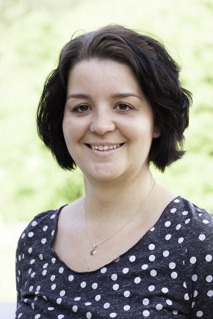 Martina KulmitzerMir gefällt bei der Alpinale, dass ich in Kontakt mit vielen unterschiedlichen Menschen komme, ich mit ihnen gemeinsam unterhaltsame, spannende und gute Kurzfilme sehen und mich dann darüber austauschen kann.