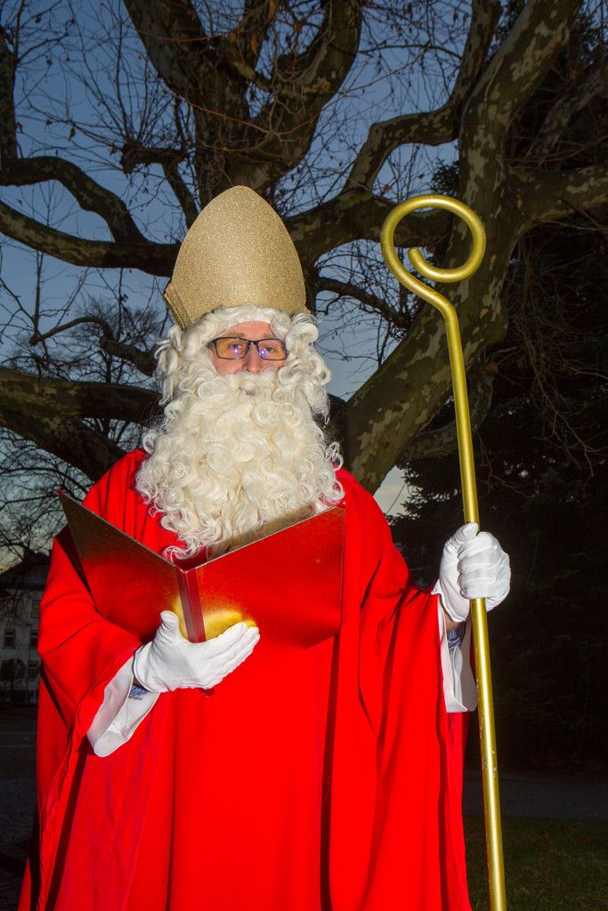 Mathias Blaser zieht heute, Dienstag, zum sechsten Mal als heiliger Nikolaus durch Lustenau. Foto: VN/Hartinger