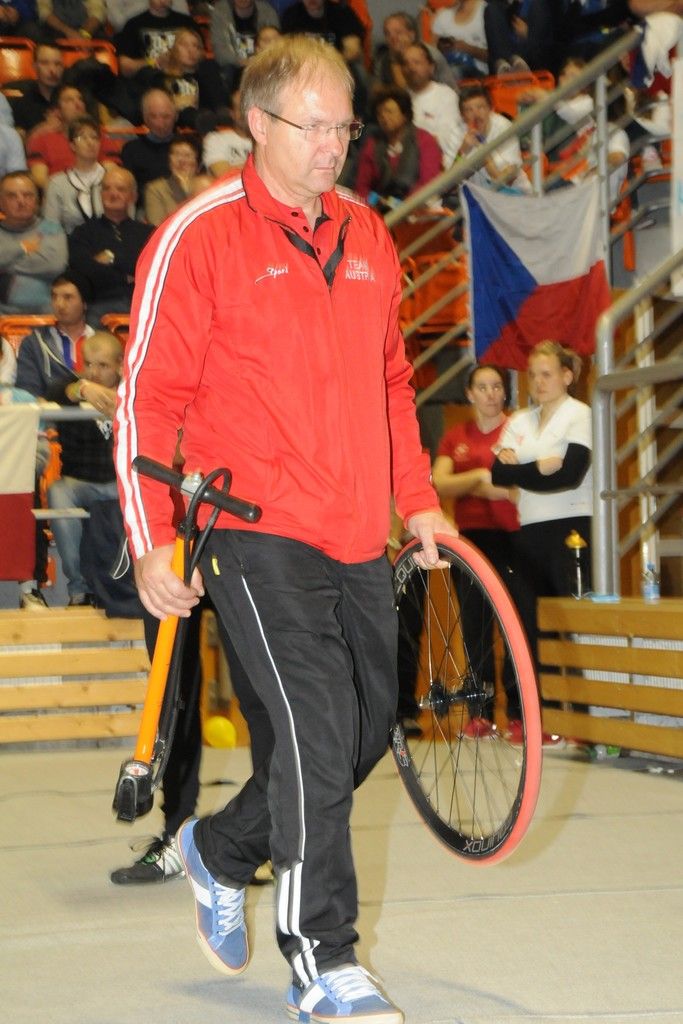 Mechaniker Wolfgang Bröll hofft auf eine erfolgreiche WM. Foto: Verband