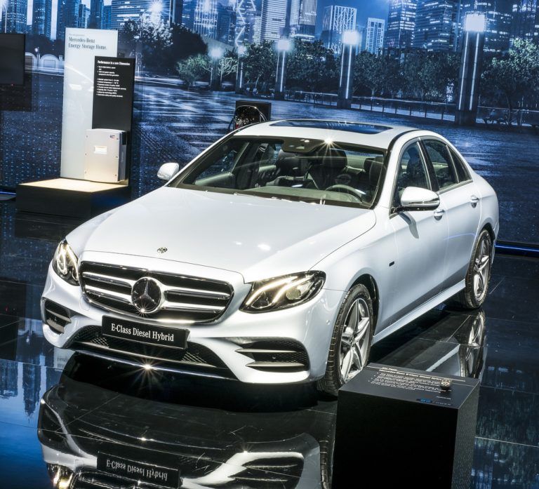 Mercedes-Benz führt mit der C-Klasse einen Diesel-Plug-In-Hybrid ein.