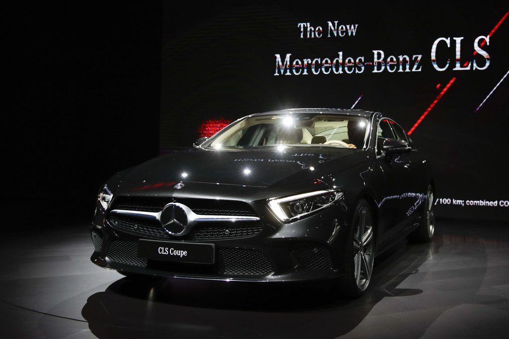 Autonews der Woche Neuer Mercedes-Benz CLS in Los Angeles präsentiert / Mazda enthüllt den überarbeiteten Mazda6 / Neue Cabrio-Version der Corvette ZR1