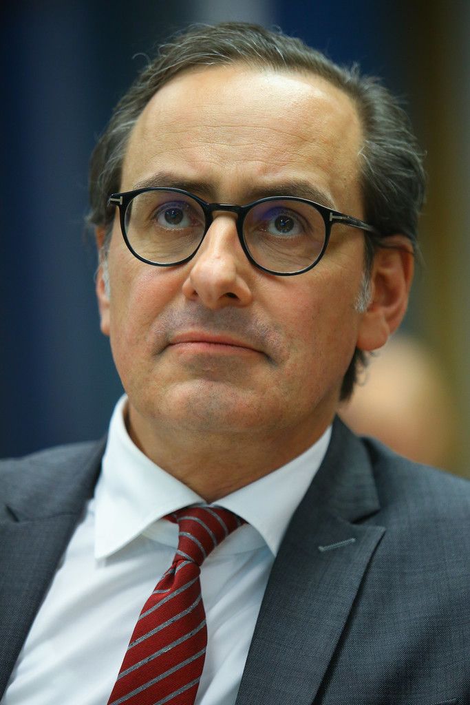 Michael Grahammer (52) ist noch bis Ende des Jahres Vorstandsvorsitzender der Hypobank Vorarlberg und ab 2017 als Unternehmensberater tätig (Grahammer & Partner). Für Metzler „ein super Finanzmann mit bester Vernetzung in Industrie und Handwerk“.