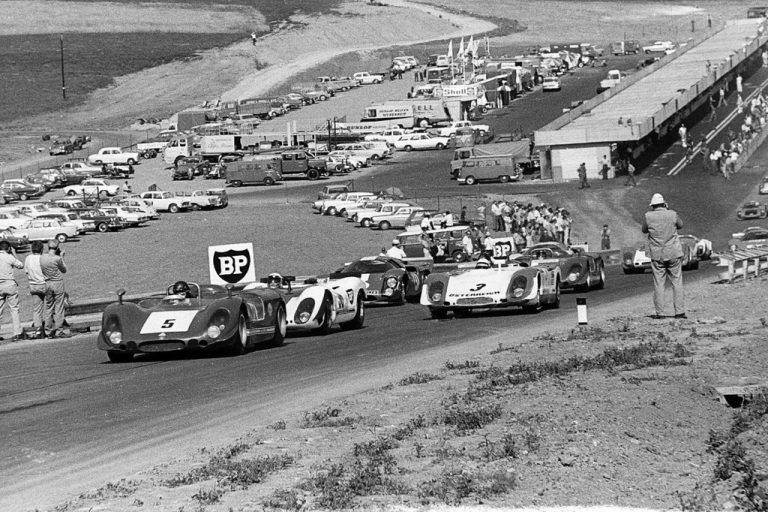 Österreich-Ring, 27. Juli 1969: Beim Eröffnungsrennen ist auch der Bludenzer Rudi Lins mit seinem Porsche 908 (mit der Nummer drei) mit von der Partie. Foto: Bildarchiv MAnfred Noger