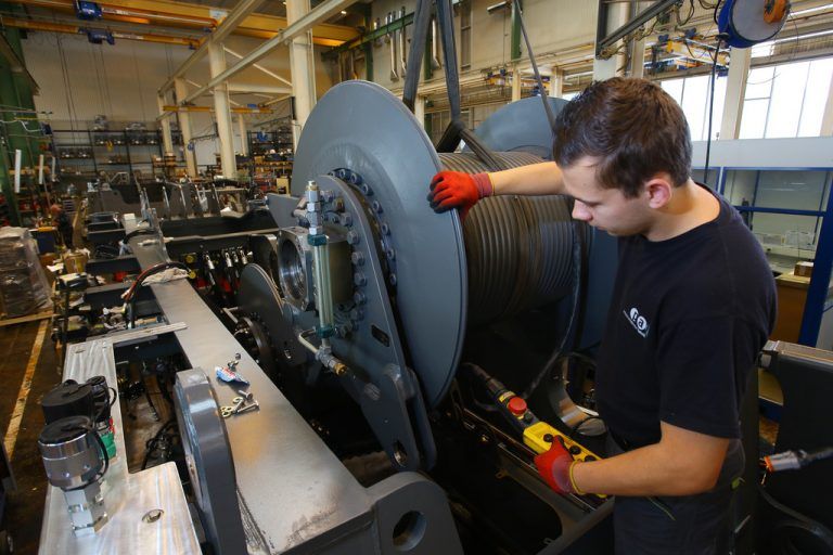 Qualität und Innovation zeichnen Produkte wie jene der Firma Liebherr (Bild) aus und sind Motor für den Exportweltmeister Vorarlberg. VN