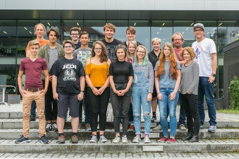 Rund 20 Jugendliche aus ganz Vorarlberg beschäftigten sich eine Woche lang kreativ mit Medien.Fotos: Supro