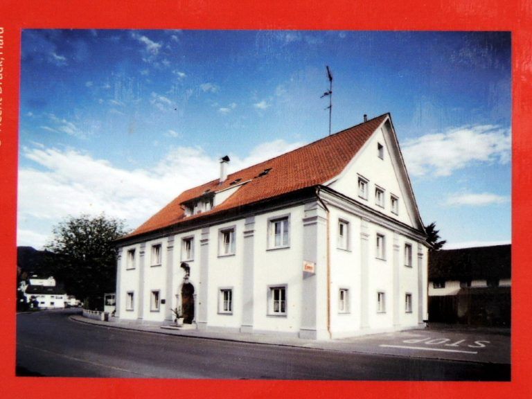 Seit 1905 führt die Familie Schenk das Gasthof- Hotel Lamm in Bregenz. Das Hauptgebäude steht unter Denkmalschutz. Picasa