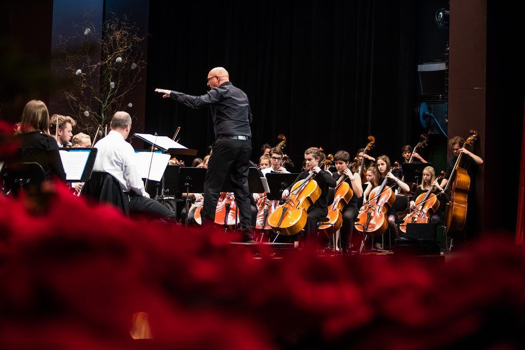 Neujahrskonzert im  Spannrahmen Hard