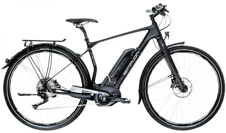 Simplon Chenoa HSDas E Bike besitzt einen ultrasteifen, aber sehr leichten Rahmen, der mit Sitz- und Fahrkomfort sowie hoher Fahrsicherheit überzeugt. Dazu trägt neben dem hochwertigen Carbonwerkstoff der formschön integrierte Akku bei.