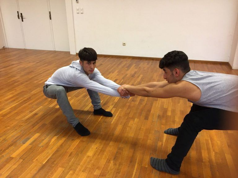 Sketches. Tipp: Ein Tanzprojekt mit Jugendlichen. Das Symphonieorchester, das jährlich auch ein größeres Musikvermittlungsprojekt initiiert und veranstaltet, wird in Kooperation mit dem Walk Tanztheater gemeinsam mit und für Schüler und Lehrlinge eine Aufführung zur Musik von Alfred Schnittke erarbeiten, welches am 30. Mai 2017 insgesamt zweimal im Festspielhaus Bregenz aufgeführt wird: www.walktanztheater.com