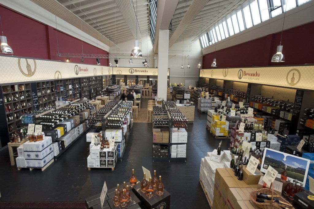 632 Vollsortimenter und Spezialisten