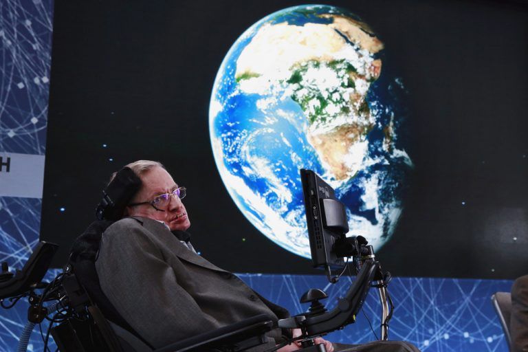 Stephen Hawking widmet sich düsteren Prophezeiungen.reuters
