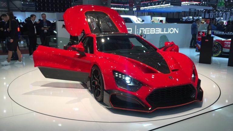 Supersportwagen mit E-Motoren genauso wie herkömmlichen Verbrennungsmotoren sind das Salz in der Suppe der Genfer Messe. So zündet etwa die dänische Sportwagenmanufaktur Zenfo eine neue Evolutionsstufe des TS1 namens TSR-S. Das Nachfolgemodell bietet neben viel Carbon einen doppelt kompressorgeladenen Motor mit deutlich über 1100 PS.