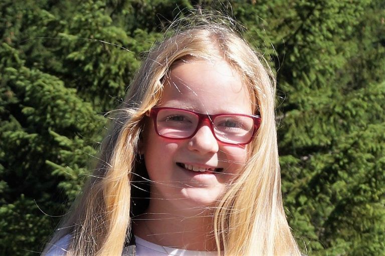 Tabea Lampert, 10Die gesamte Volksschulzeit war sehr schön. Am besten hat mir die Salzburg-Woche gefallen. Doch die Wandertage und Ausflüge waren auch sehr toll. Wir hatten auch die ganzen vier Jahre einen ganz tollen Lehrer. Wir haben sehr viel mit ihm erlebt. Ich sage Danke für die tolle Volksschulzeit.