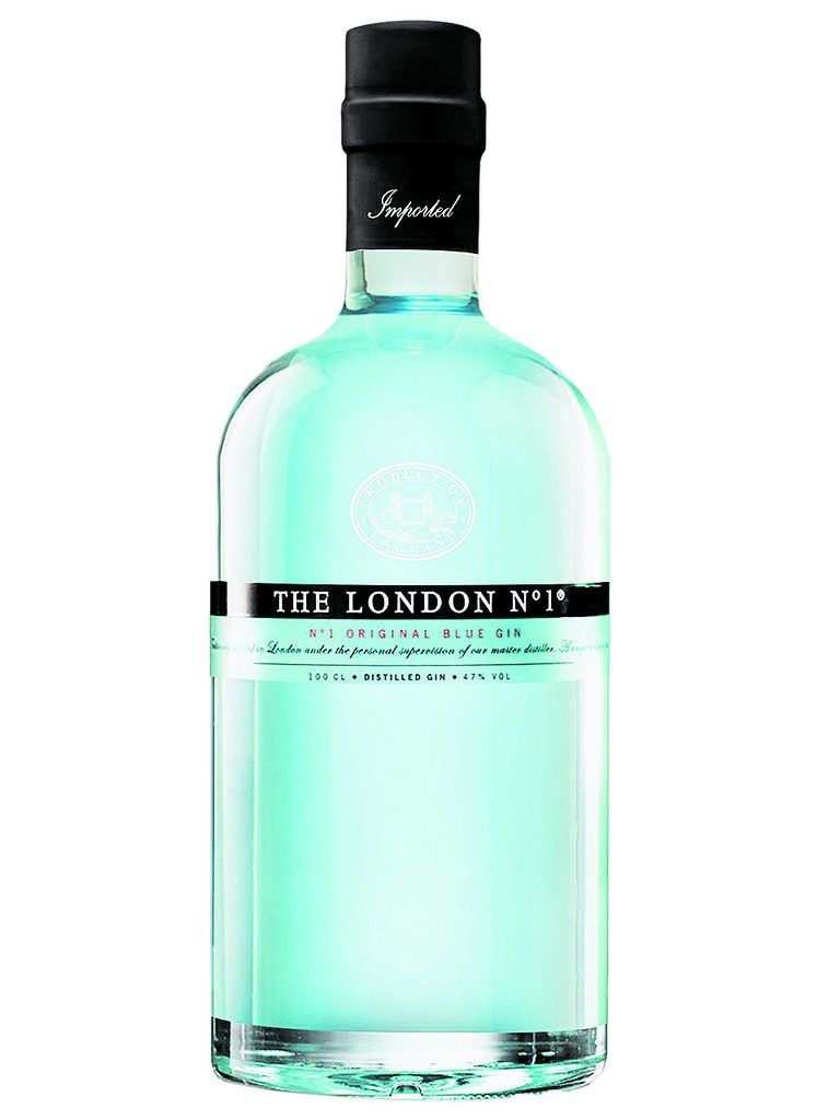 The London N° 1 – Original Blue GinN°1 Original Blue Gin wird im Herzen von London hergestellt. Die Destillation erfolgt im Pot Still Verfahren. Für die Aromabildung werden zwölf Botanicals verwendet: Zimt, Orangenschale, Angelikawurzel, Mandel, Iriswurzel, Bohnenkraut, Wacholder, Bergamotte, Süßholz, Zitronenschale, Koriander und Cassia.Gesehen bei: Bevanda Dornbirn, 44,50 Euro