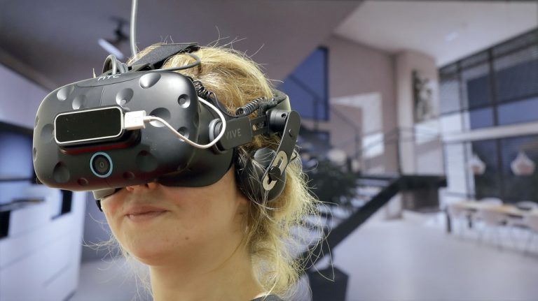 Virtual-Reality-Brillen entführen auf der IFA in neue Welten.