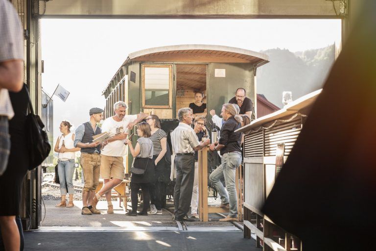 Vom 10. bis 12. August feiert das Bezau Beatz Festival zehnjähriges Jubiläum. In verschiedenen Locations in Bezau wird einzigartige musikalische Unterhaltung geboten.foto: bezau beatz/lukas hämmerle