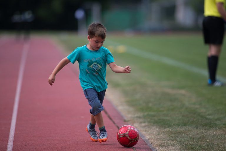 Was einmal ein Großer werden will, fängt am besten früh an.