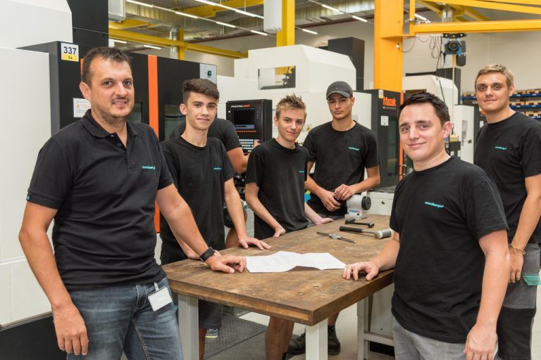 Wer sich für eine Lehrstelle bei Meusburger interessiert, hat ab Ende Oktober die Möglichkeit, bei den Schnuppertagen einen Einblick in die Materie zu bekommen. foto: vn/stiplovsek