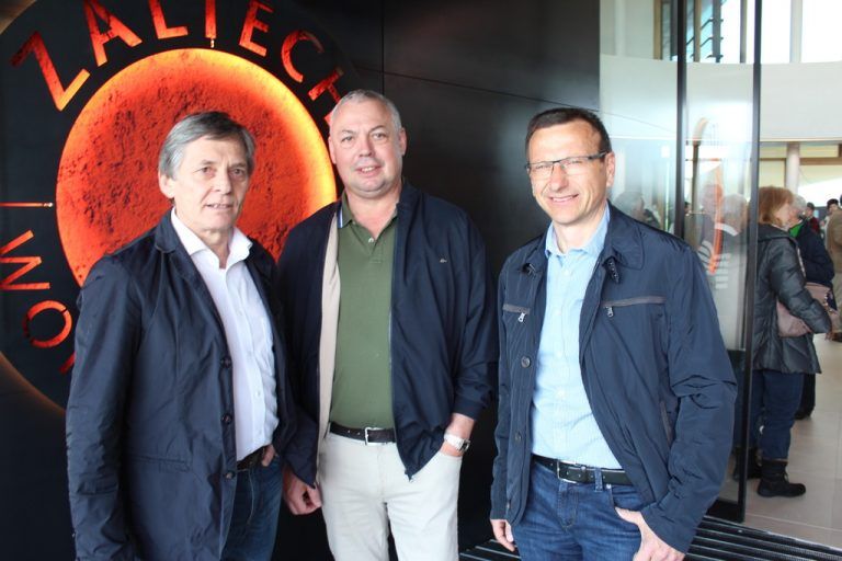 Werner Gstöhl (l.) mit Richard Petter und Bruno Bell. Fotos: NAM