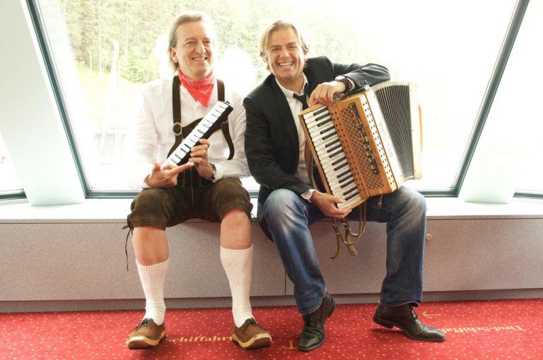 „Zugi meets Blues“: Eine unterhaltsame Suche nach den Wurzeln der Musikkultur. linder/trenkwalder