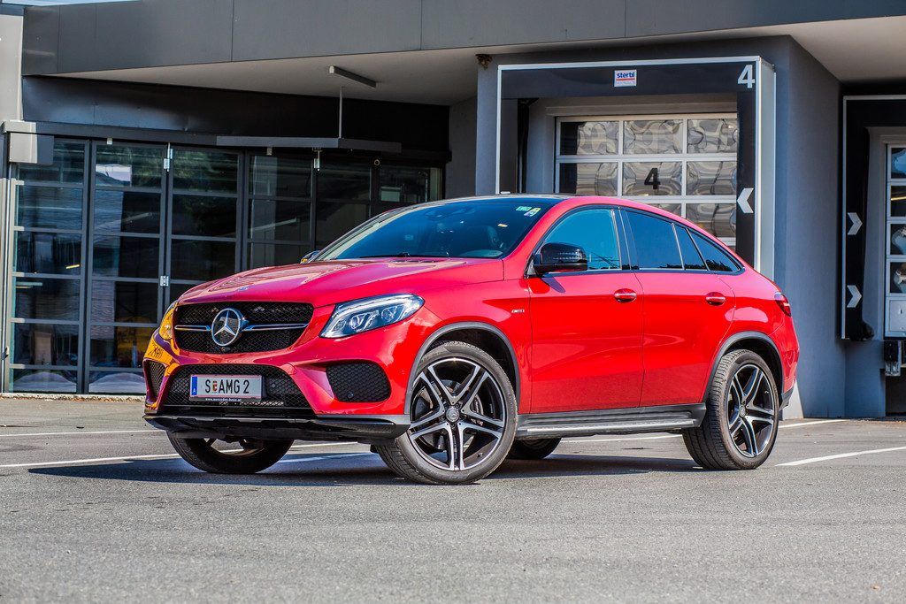 SUV-Aufbau und Coupé-Linien: Lifestyle erobert die Offroad-Welt.