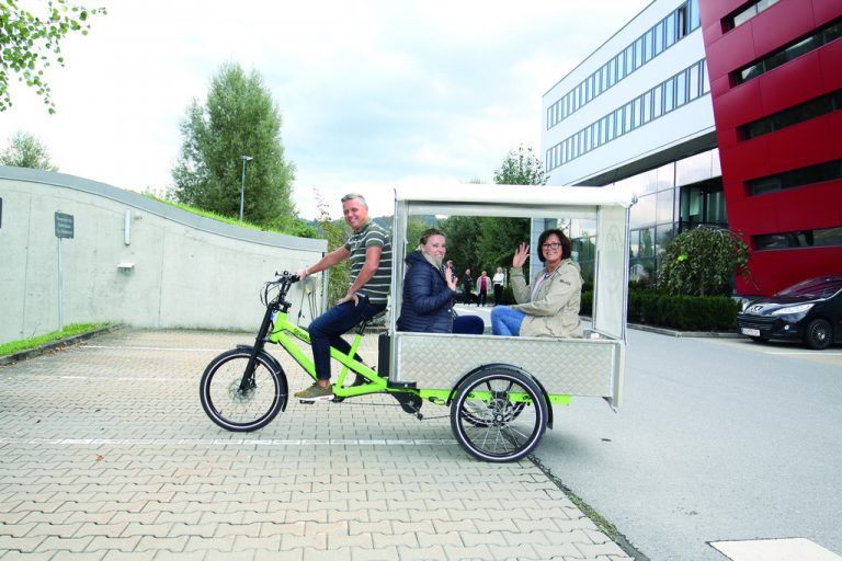 Zwei Transporträder standen zum Ausprobieren bereit. Haberkorn