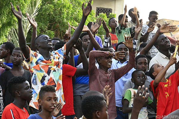 Übergangsregierung im Sudan vereidigt