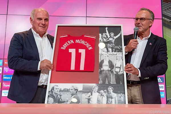 Hoeneß geht nach Kahn-Coup &#8220;ohne Plan&#8221; durchs &#8220;große Tor&#8221;