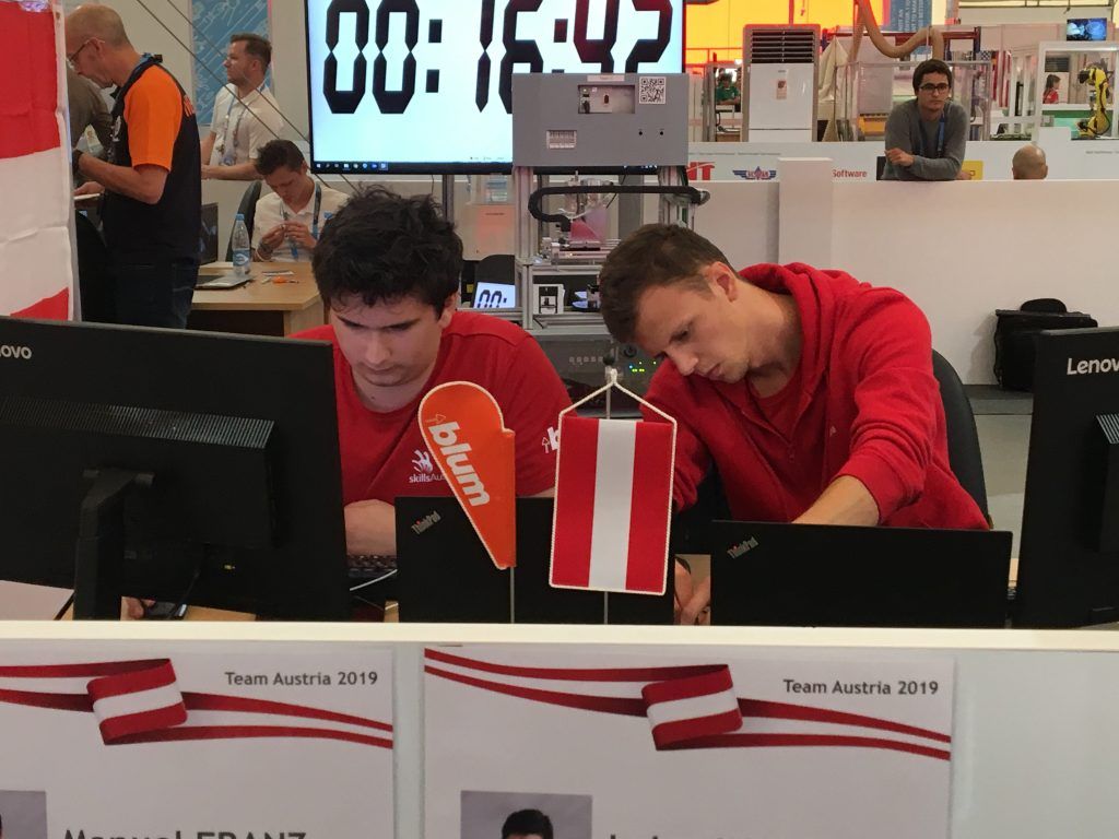 Bohren, backen und Haare schneiden