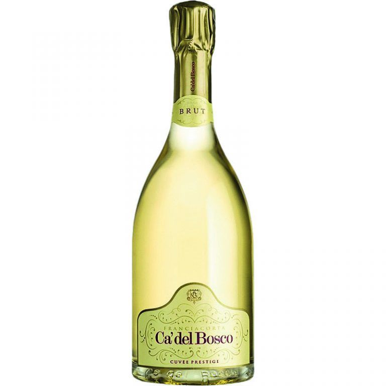 Ca’del Bosco, Franciacorta, Cuvée Prestige, Erbrusco
            Maurizio Zanella, Besitzer des bekanntesten Betriebs der Region, erzeugte 1976 gemeinsam mit einem Kellermeister aus der Champagne drei Schaumweinstile, einen Brut, einen Dosage Zéro und einen Rosé. Seit diesem Zeitpunkt arbeitet er permanent an der Erhöhung der Qualität seiner Weine, perfektioniert jeden Produktionsschritt im Keller und reift seine Weine jahrelang auf der Hefe, bevor sie nach einigen Monaten Flaschenreife verkauft werden. Der Ca’del Boso zeigt sich mit einer intensiven goldgelben Farbe, einer festen Schaumbildung im Glas, intensiven Hefenoten in der Nase, Brioche, Waldpilze, reifer Apfel, Ananas und Kräuter, mit feinen Bläschen am Gaumen, einem vielschichtigen Körper und einem anhaltenden Abgang. Gesehen bei: Wein & Co, Bregenz, 35,50 Euro