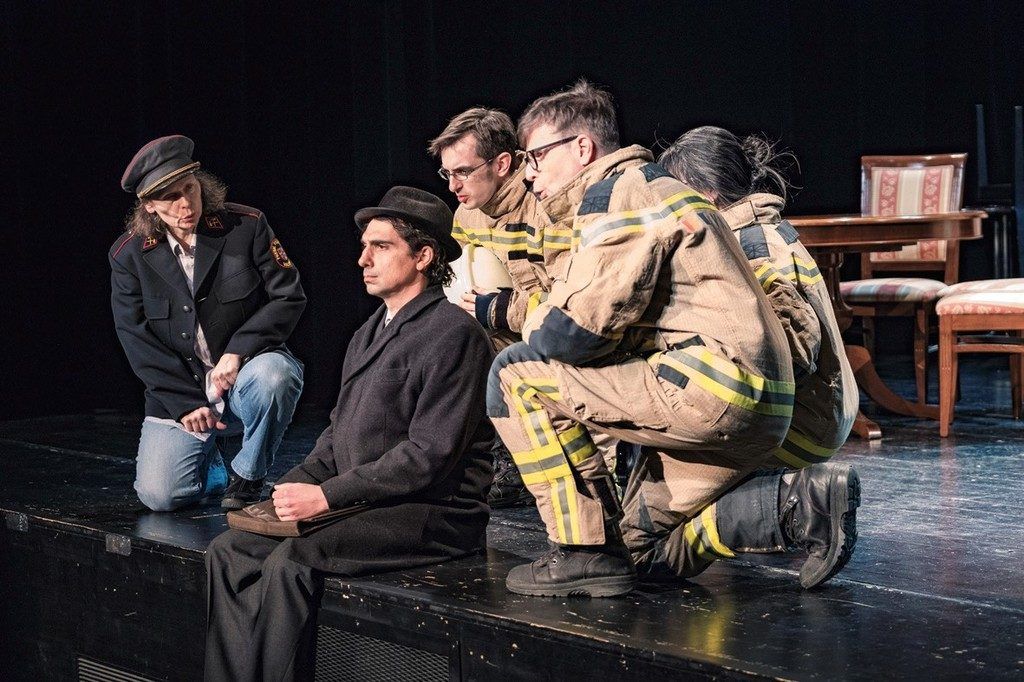 Biedermann und die Brandstifter