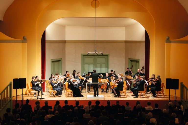 Die Emsiana wird auch im Jubiläumsjahr mit einem Konzert der tonart sinfonietta eröffnet.
lisa Mathis/Emsiana