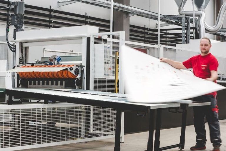 Die neue Digitaldruckmaschine bei Rondo im Werk St. Ruprecht ist die erste in dieser Leistungsklasse in Österreich.Firma