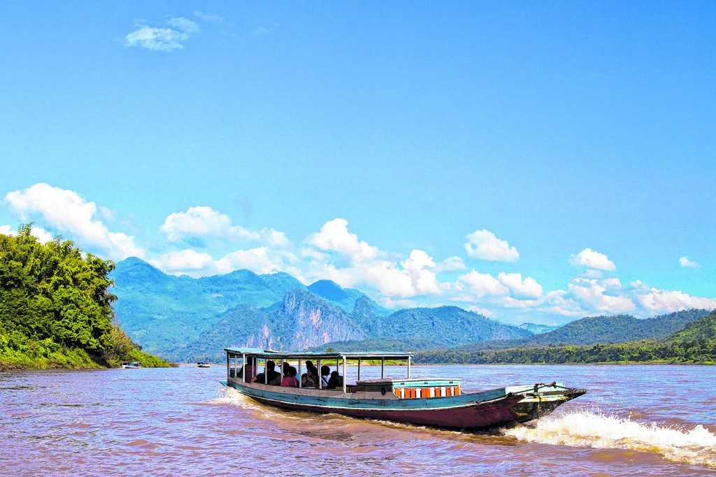 Laos: Slalom auf dem Mekong