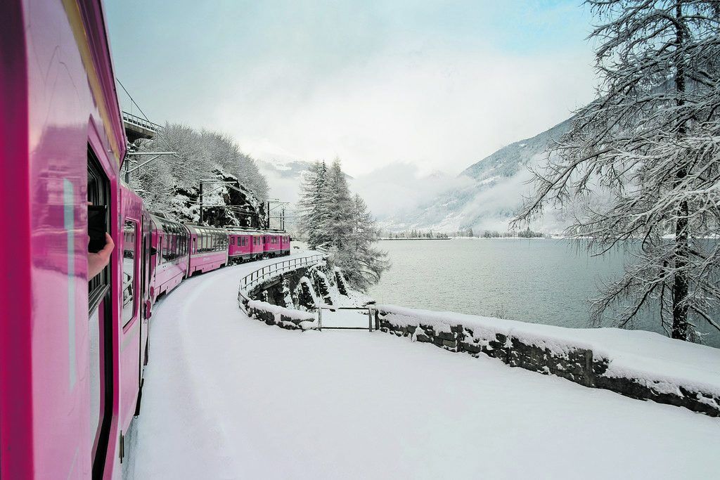 Mit dem Zug durch die Berge