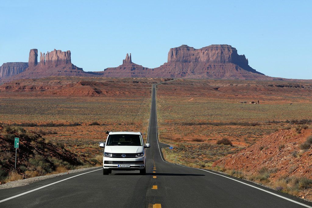 Mit dem VW California im Jubiläumsjahr dort unterwegs, wo er seinen Namen herhat und vom Lebensgefühl bestens hinpasst.