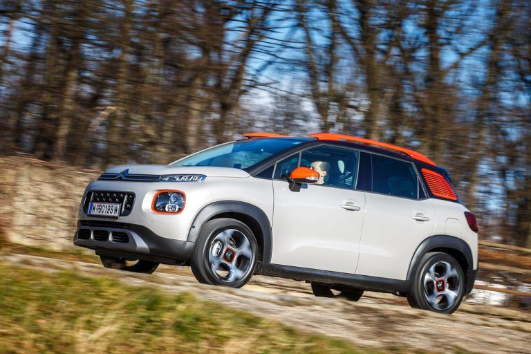 Gute Laune strahlt der Citroën C3 grundsätzlich aus, als Aircross erst recht, vor allem mit farblich fröhlichem Individualisierungsprogramm.