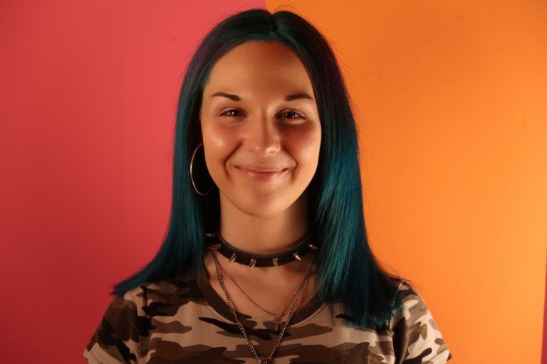 Ich werde auf jeden Fall bei den Mädchen-Impulstagen vorbeikommen, um den Geburtstagscocktail an der Amazone-Bar zu probieren und zu genießen. Ich wünsche dem ganzen Team des Vereins Amazone Happy Birth­day, viel Gesundheit und weiterhin viel Freude an der Arbeit. Alicia, 15 Jahre, Bregenz