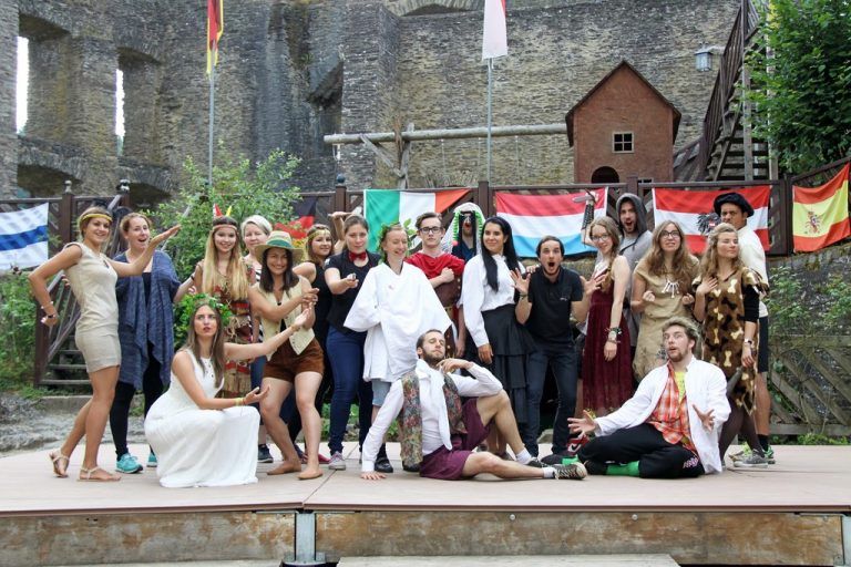 Internationale Begegnungen und spannende Aktivitäten stehen bei den Ländle-goes-Europe-Camps auf dem Programm.aha